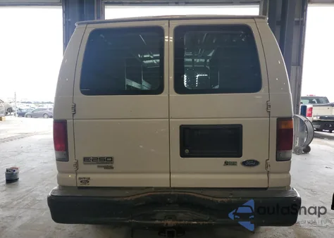 2013 Ford Econoline E250 Van z USA, uszkodzony, nr VIN 1FTNE2EL2DDA97898